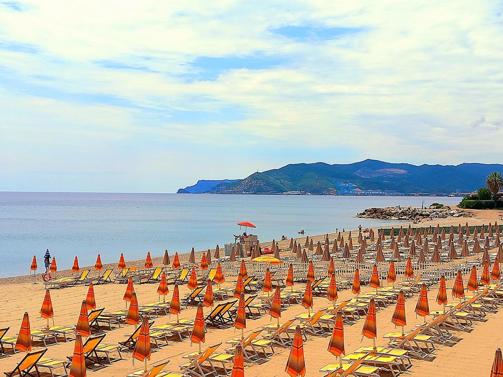 Apartamento Sweet Sea View Savona Exterior foto