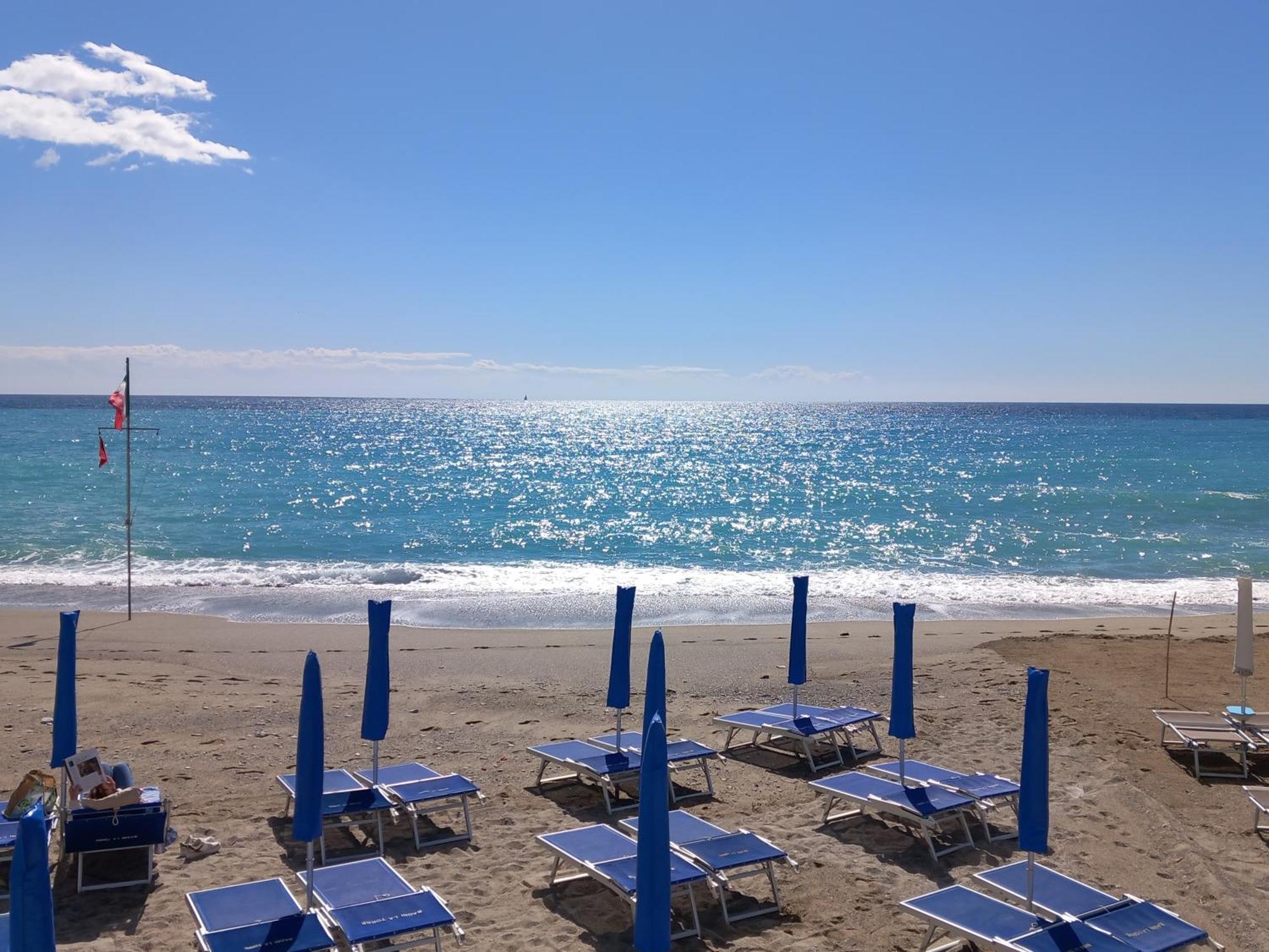 Apartamento Sweet Sea View Savona Exterior foto